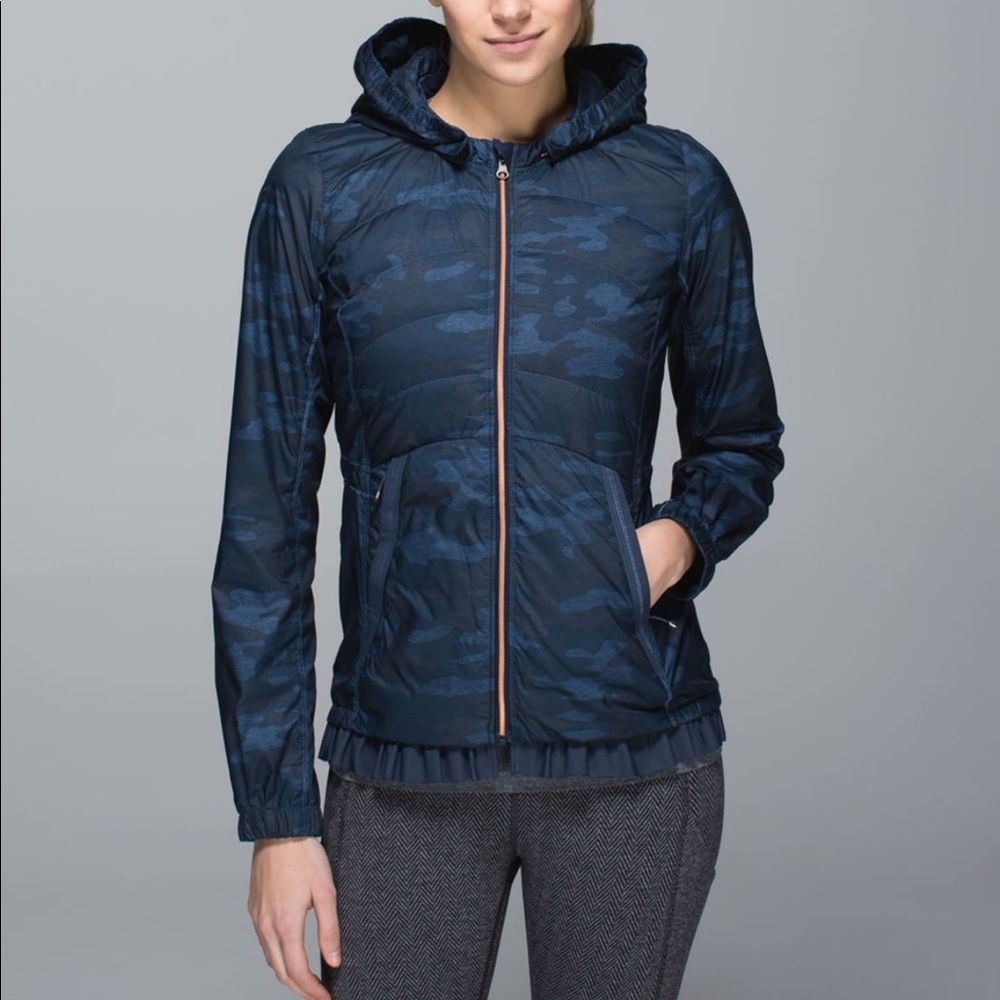 LuLuLemon Spring Fling Blue Navy Spring Coat Camo